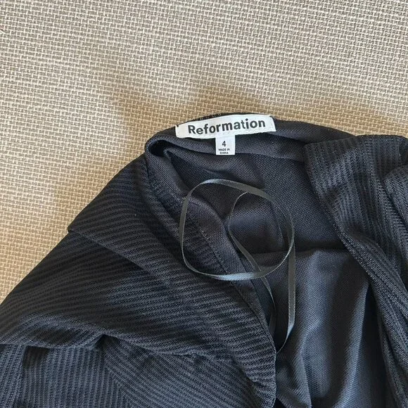 NWT Reformation Sophie Knit Top Sz4 Black - Picture 6 of 9